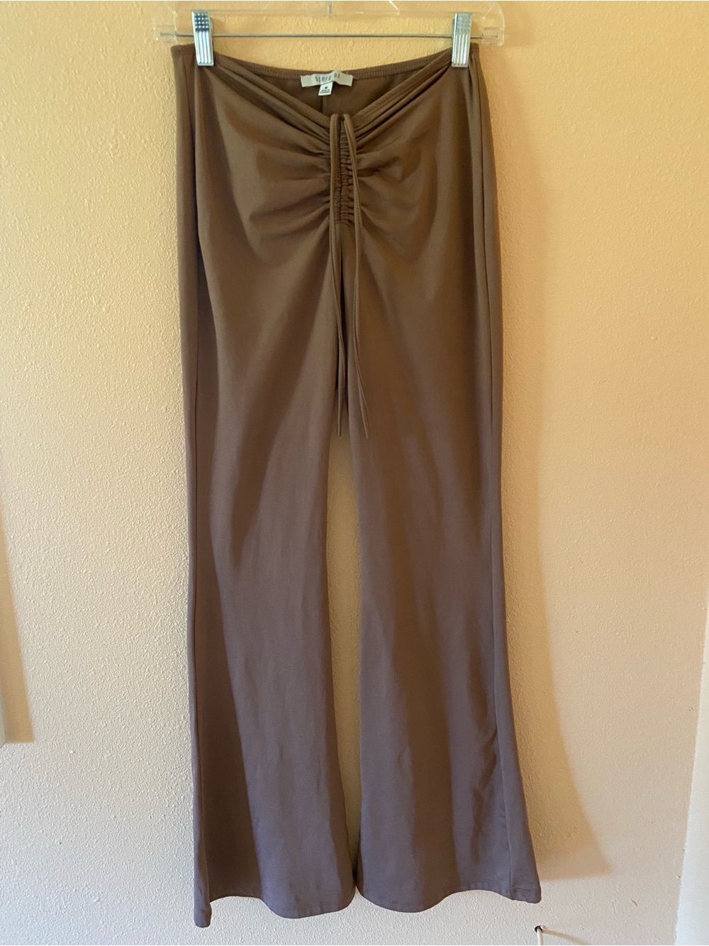Women’s Story On Brown Stretch Athletic Yoga Pants, Flared, Size Medium